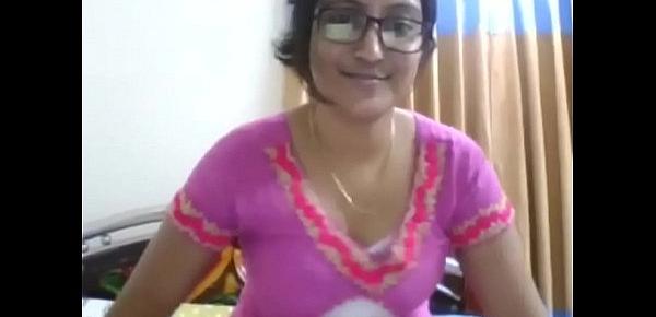  PAKISTANI GIRL WEB PLAYING FOR FUN